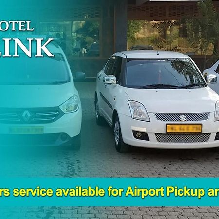 Hotel Clink New Delhi Airport Extérieur photo