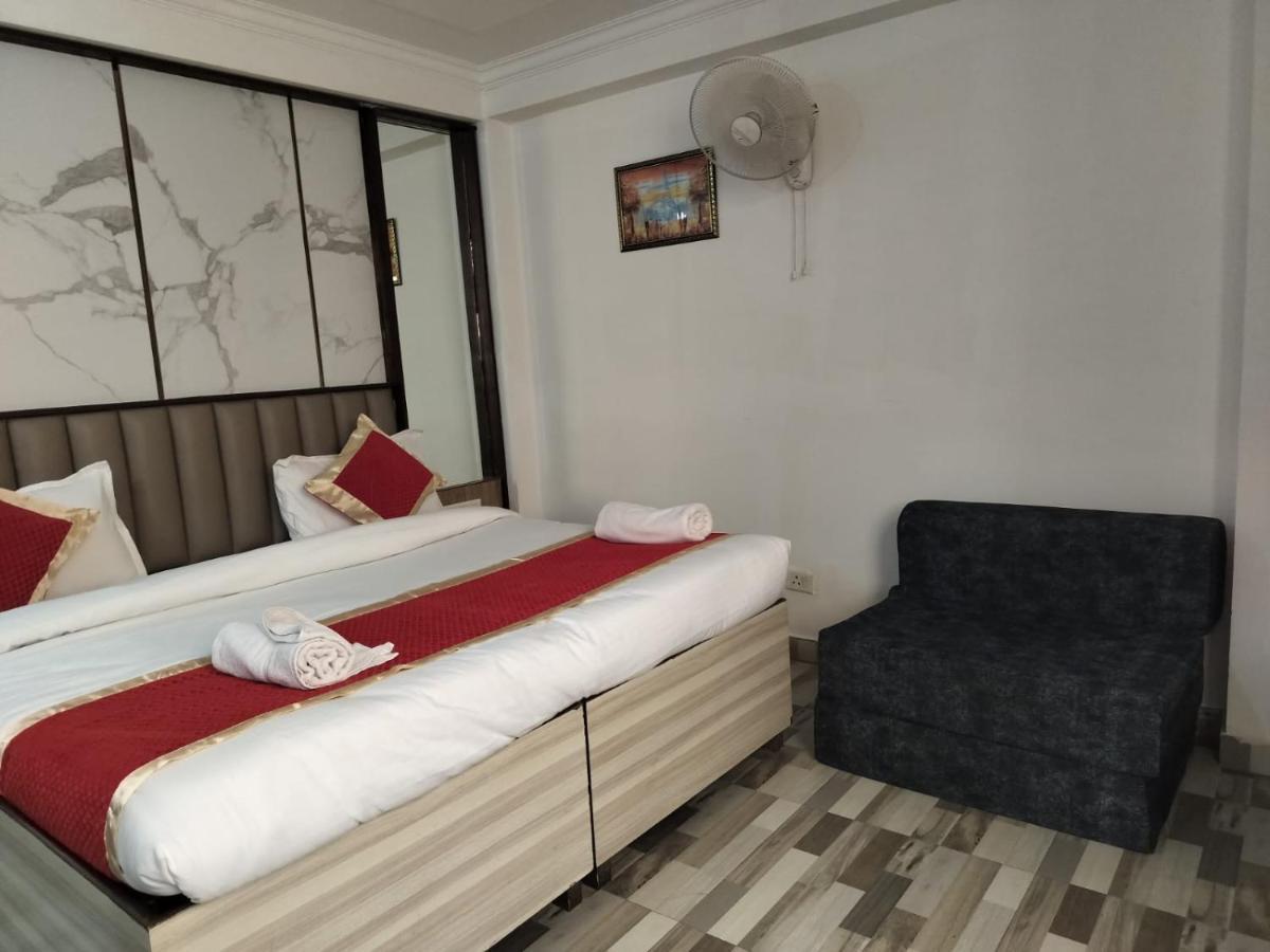 Hotel Clink New Delhi Airport Extérieur photo