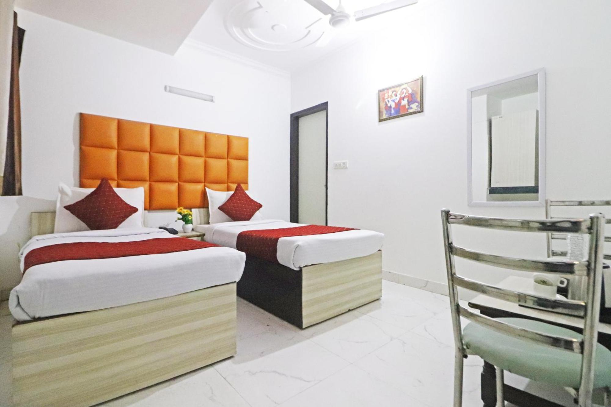 Hotel Clink New Delhi Airport Extérieur photo